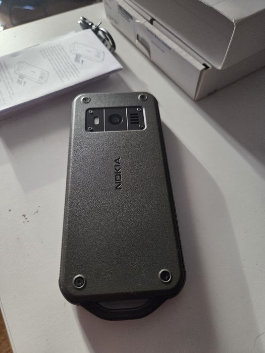 Pancerny telefon Nokia 800 tough