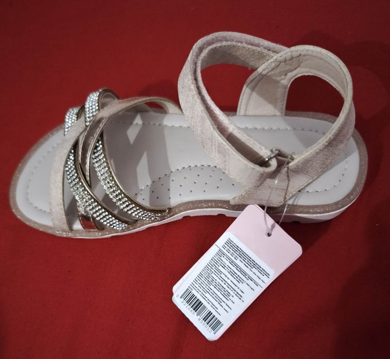 Sandały dla dziewczynki 31