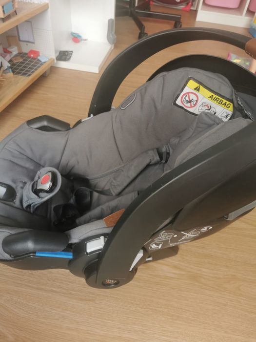 Ovo/babycoque besafe da marca Joolz com isofix