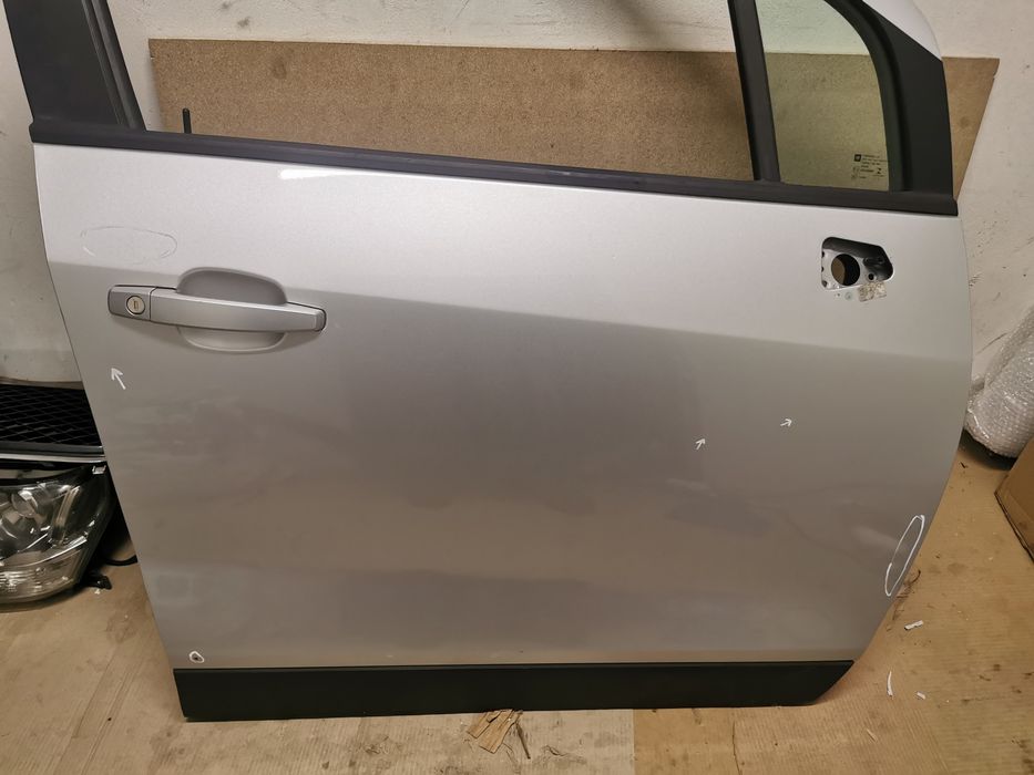 Opel Mokka A  12-19 Drzwi Prawe Przód Kolor GAN Z176
