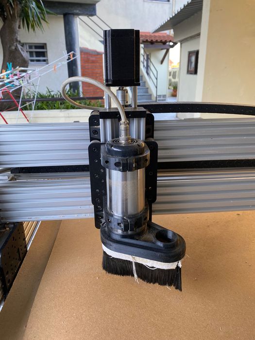 Máquina Cnc. Mais computador 700€