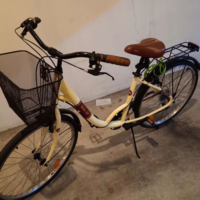 Bicicleta de senhora