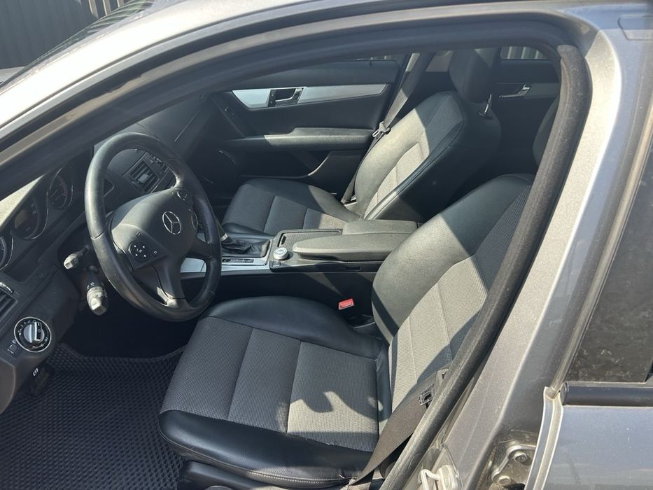 Mersedes -Benz C-class 2010