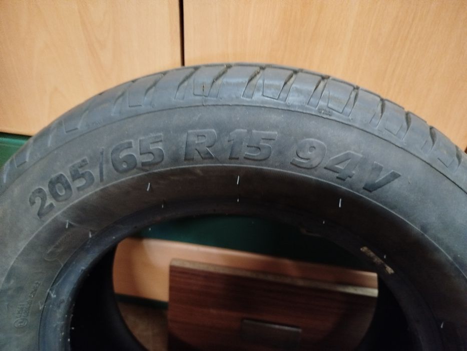 Opona 205/65/R15