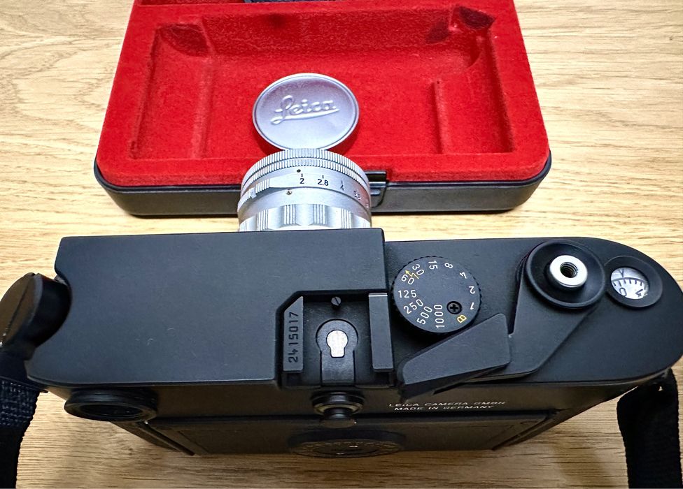 Máquina fotográfica Leica M6 + Summicron f=5 cm 1:2