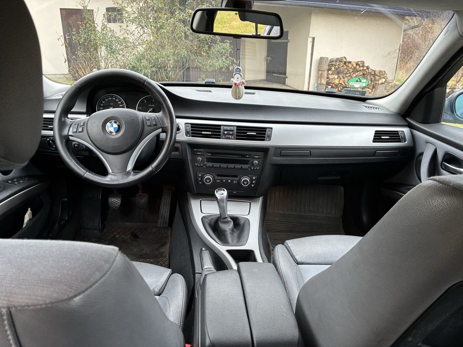 Bmw 320d kombi szary