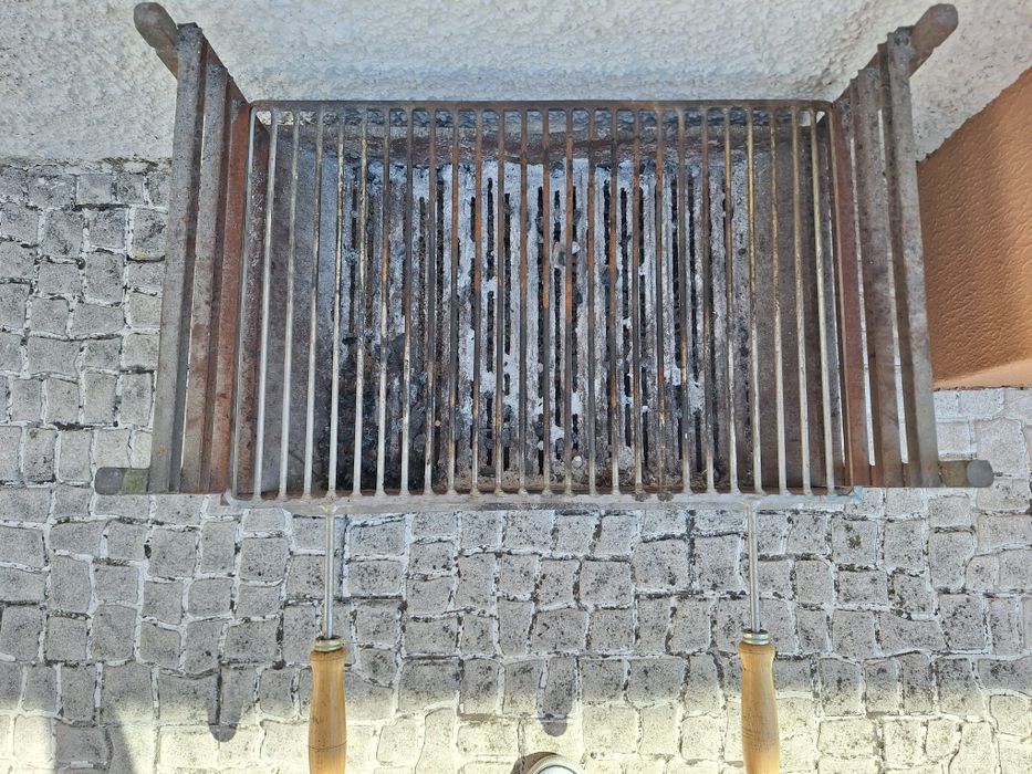Grelhador para churrasqueira. Quinta do Conde