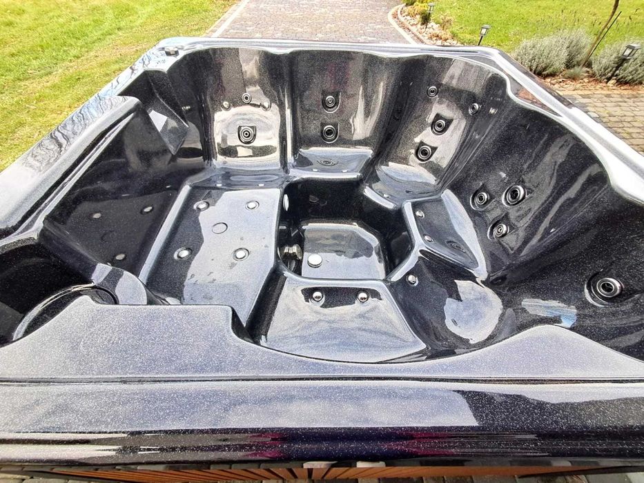"WEZUWIUSZ" 6 osobowe Jacuzzi Balia ogrodowa gorąca beczka PREMIUM