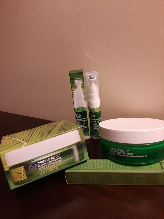 Máscara noite / Concentrado olhos Drops of Youth The Body Shop