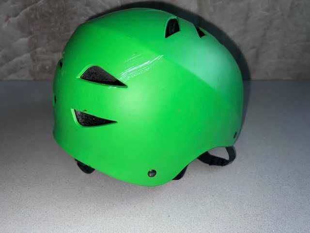 KELLYS zielony kask na rower,rolki itp.