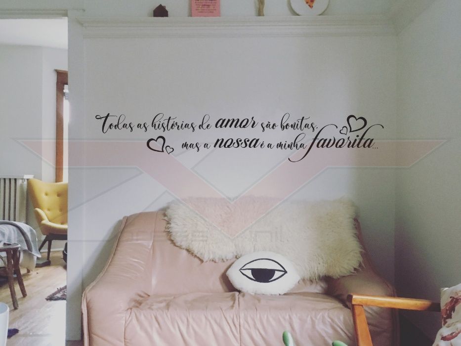 Frases e Desenhos Personalizáveis em Vinil Autocolante para Parede