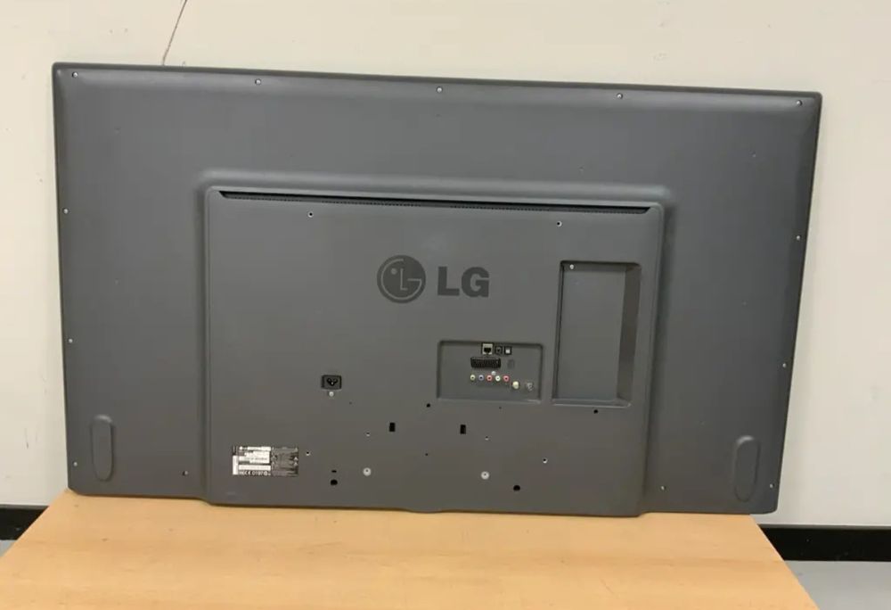 64gb de RAM e NVIDIA Workstation Lenovo P520 + Monitor LG 55 polegadas