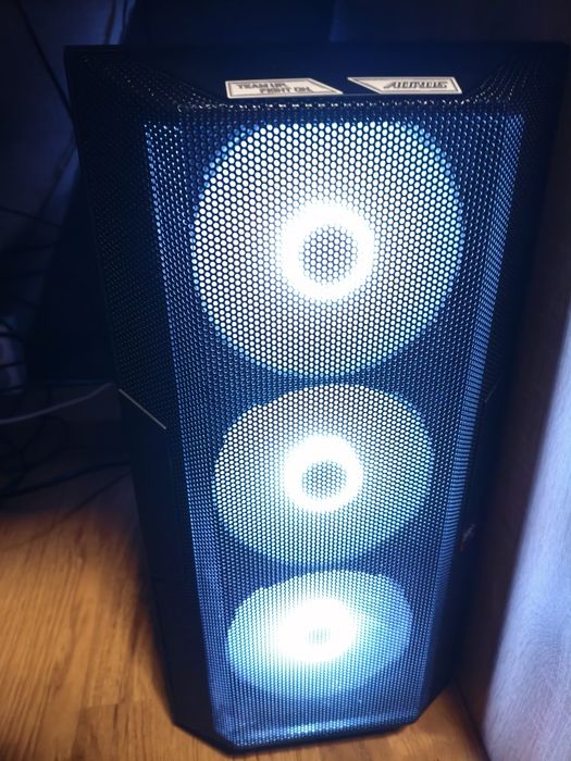 Komputer z Gwarancją RTX 5070 TI OC/R7 9800X3D/64 GB DDR5/3TB SSD