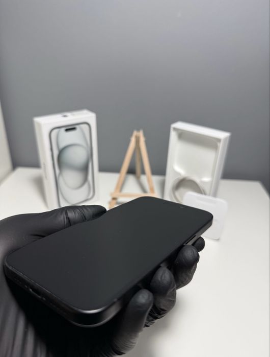 iPhone 15 | Black | 87% | Piękny!