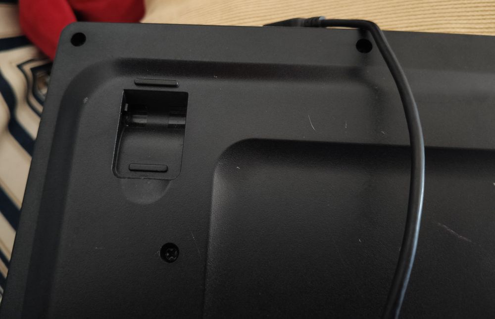 Teclado ASUS Multimedia Kb34211