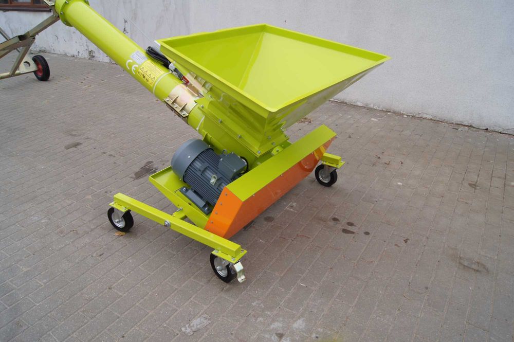 Podajnik do zboża długość 4m średnica 200mm producent ADRAF