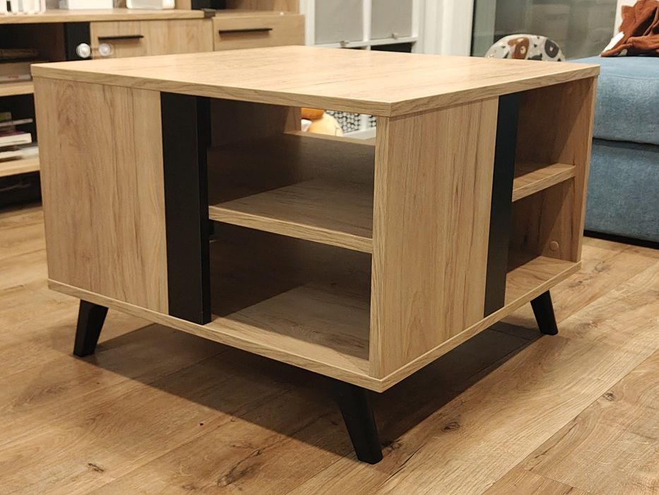 Stolik kawowy do salonu