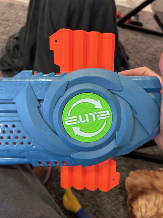 Nerf e.lit повністю працючий