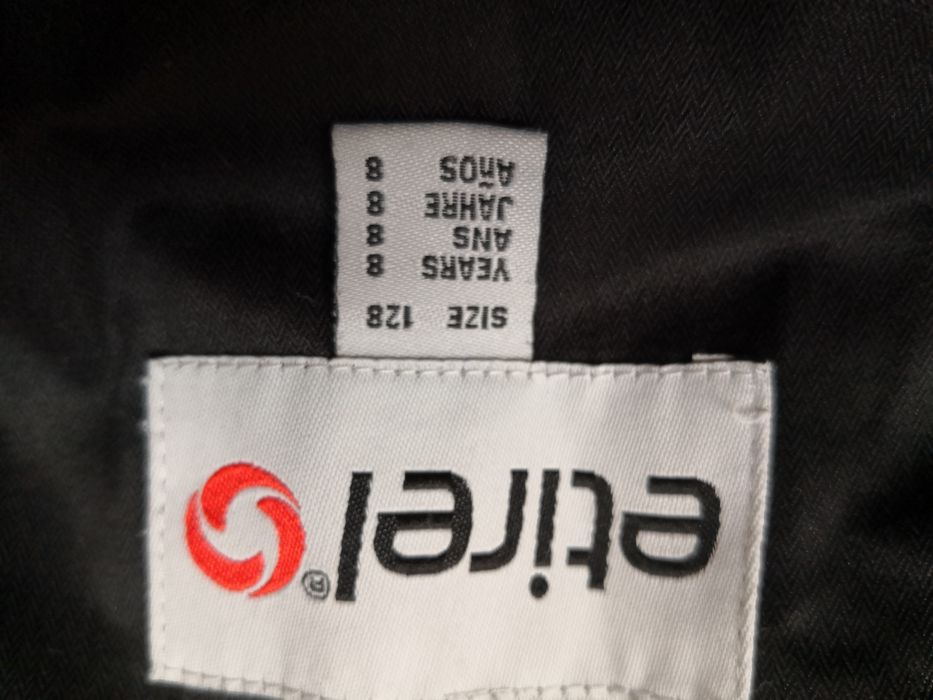 Sprzedam dziewczęcą kurtkę zimową