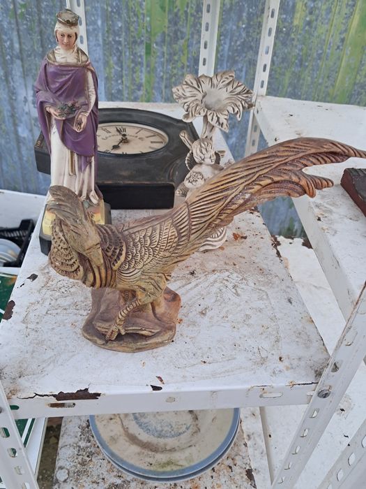 Estatueta de  pavao em marfinite