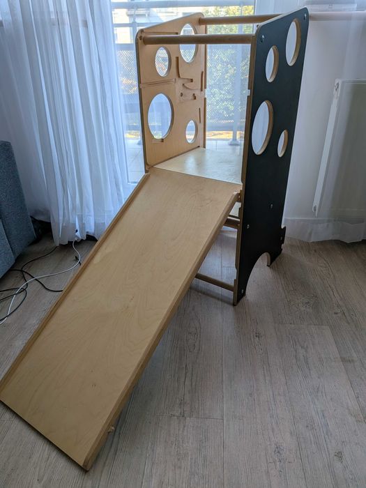 Wielofunkcyjny Kitchen Helper Leea Tower 3w1 – Pomocnik + Zjeżdżalnia 3 poziomy + Stolik | Tablica kredowa