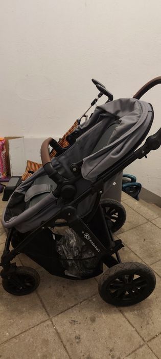 Vendo carrinho Kinderkraft MOOV