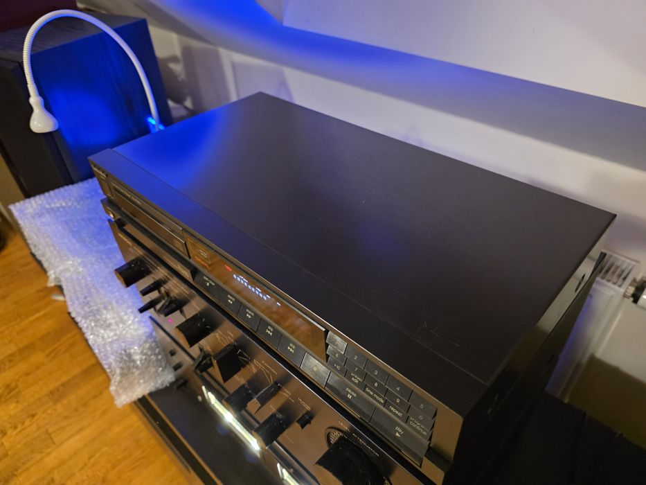 Technics SL-P250 z oryginalnym pilotem