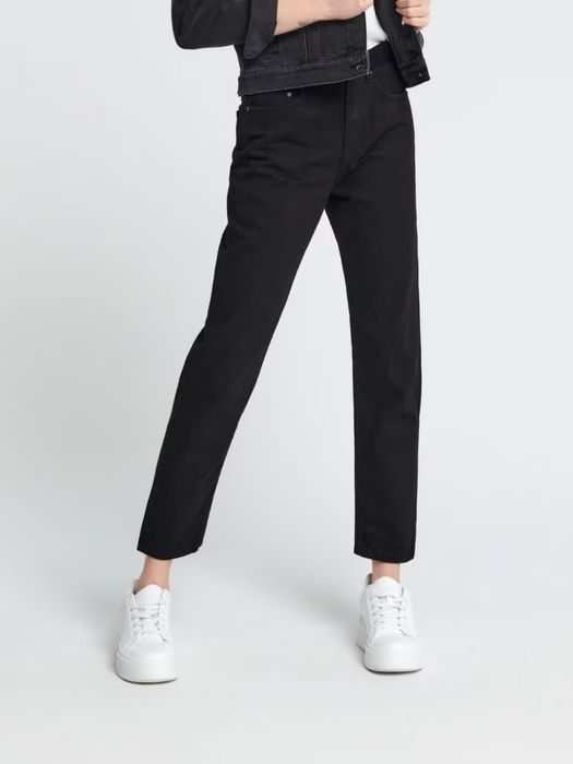 Джинси Мом Сінсей