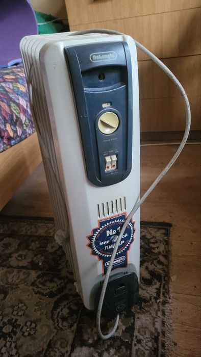 Обогреватель масляный Delongi