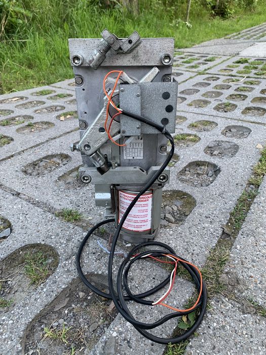 Przekładnia, napęd, silnik szlabanu Came G4000