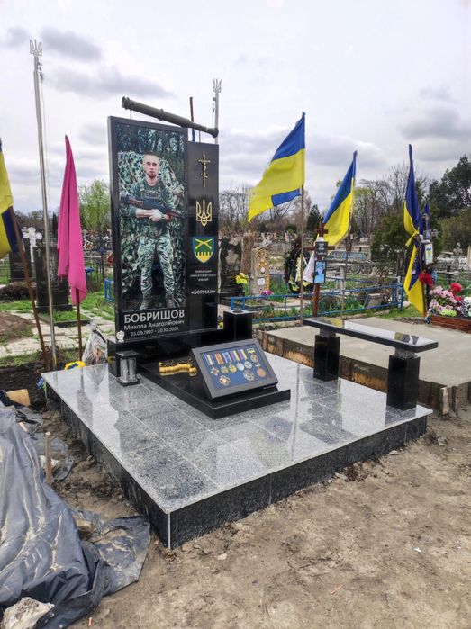 Пам’ятники для військових Дніпро