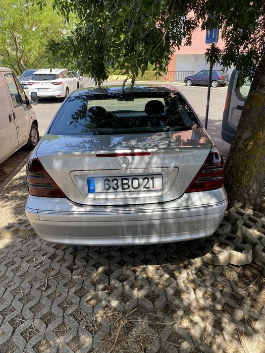 Mercedes 220 cdi com 143 cavalos cinsento elegance , com caixa automat