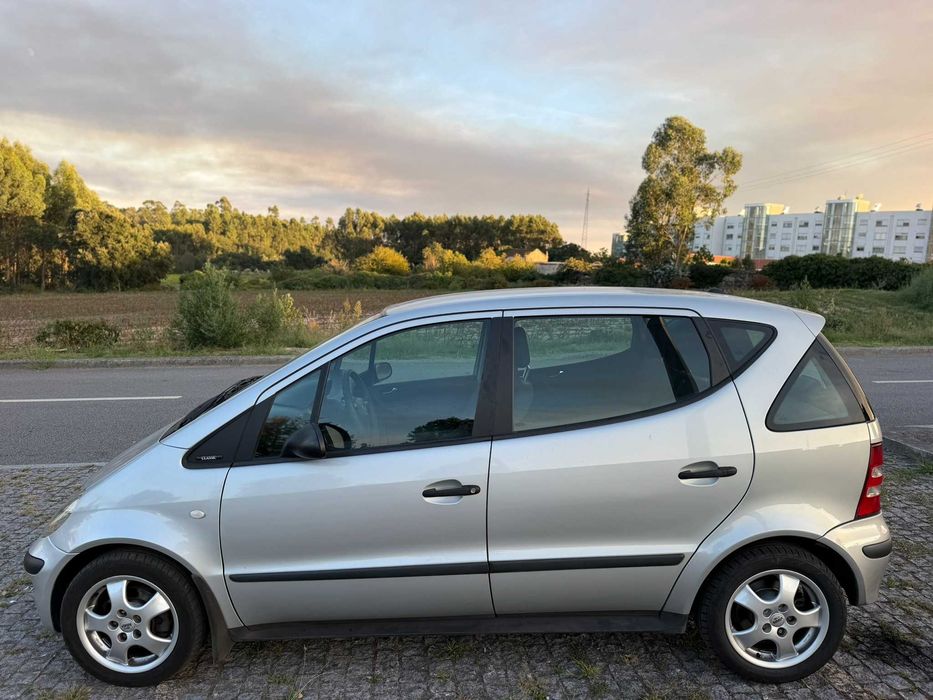 Mercedes-Benz A 170 CDi Avantgarde Longo 195.000kms foto 4