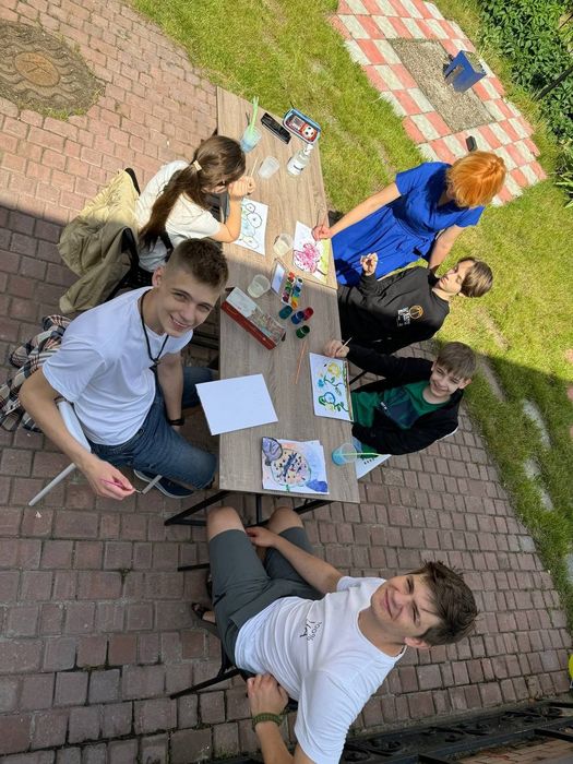 Карате,йога,малювання, дитячий табір