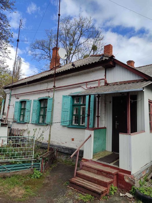 Ключі в АН. Продаж будинку в центральній частині міста.