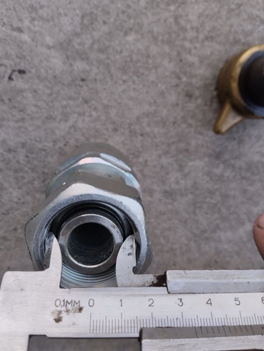 Переходнік на гідравліку