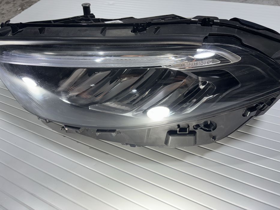 Farol Mercedes-Benz Classe A W177 Full LED Esquerdo A1779062106