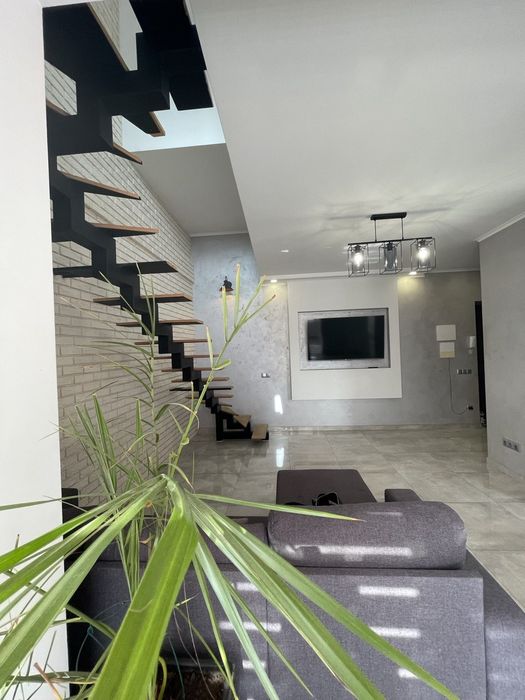 Пентхаус . Велмарт. Вільний з 15.01