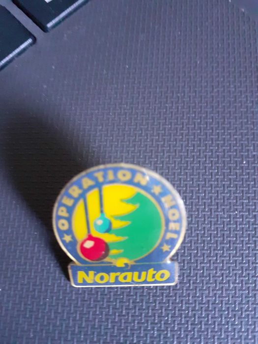 Lote de 5 pins antigos