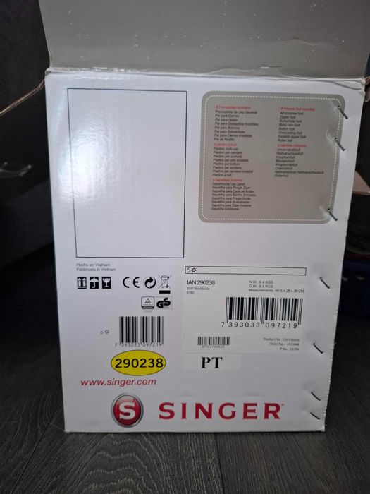 Vendo máquina de costura SINGER Brilliance 6180, nunca utilizada, caixa original.