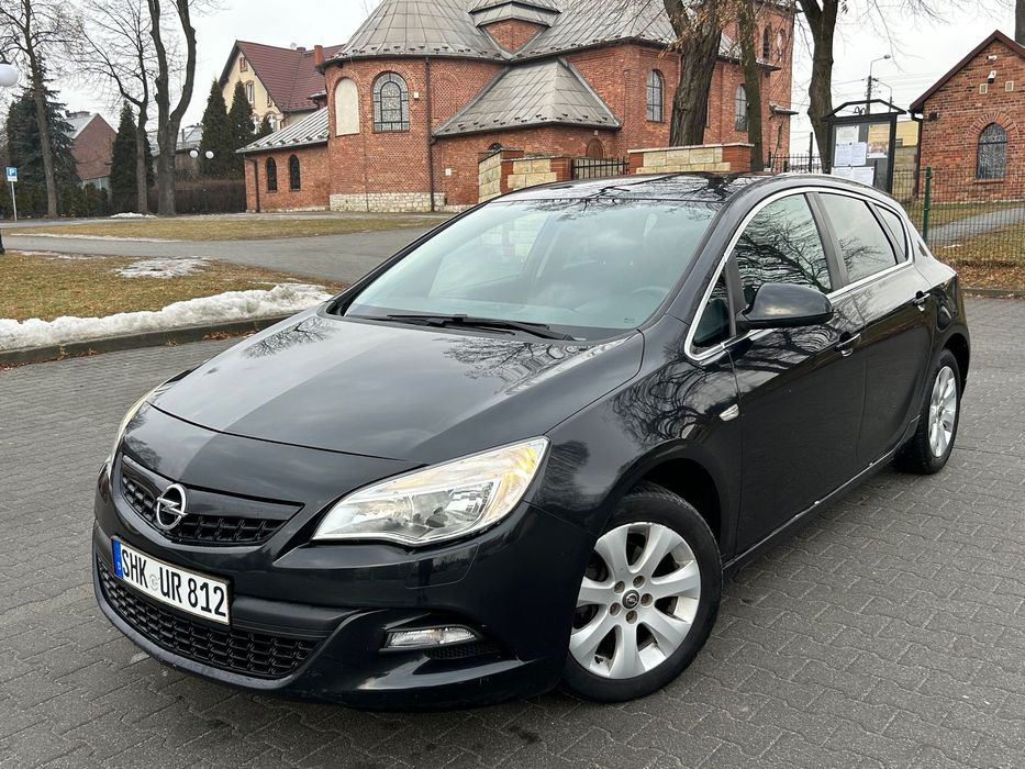 Opel Astra 1.4T 140KM Klimatyzacja Podgrz Fotele Alufelgi Zadbany