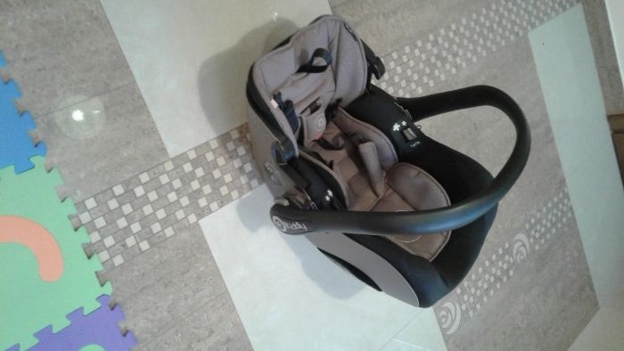 fotelik samochodowy dla dziecka