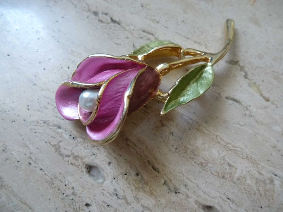 Alfinetes de peito , de  Bijuteria