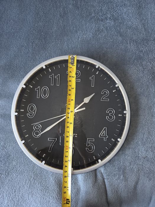 Годинник настінний робочий