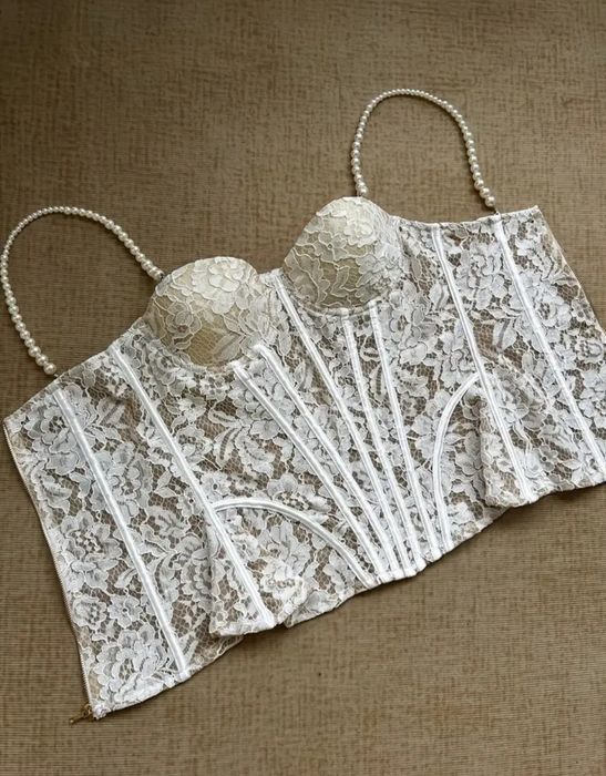 Корсет з мереживом бежевий білий чорний мереживний корсет з чашечками