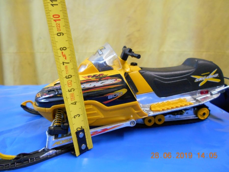 Miniatura mota neve SkiDoo