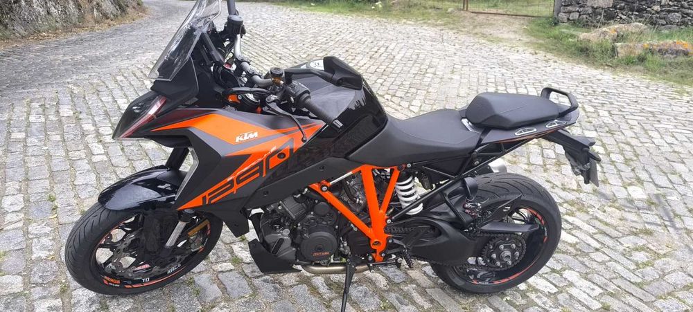 KTM 1290 Super Duke GT