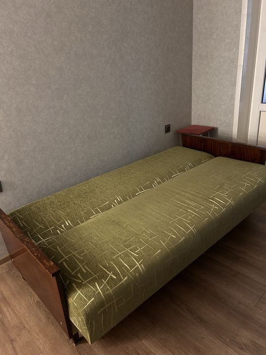 Продам розкладний диван