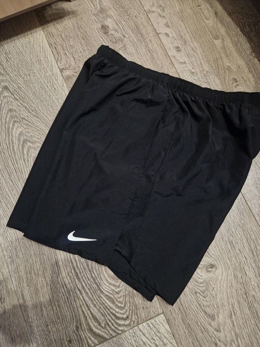 Шорты мужские Nike M Nk Df Challenger Short 7Bf Black L