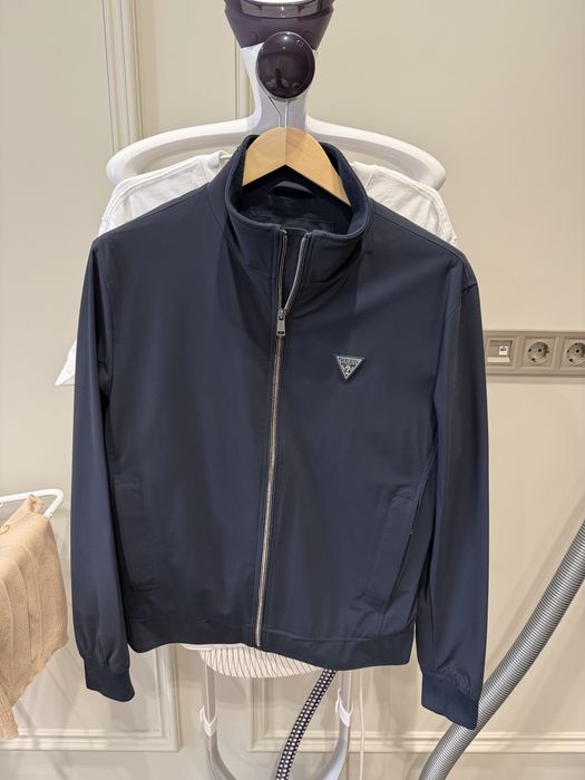 Ветровка Guess, розмір s